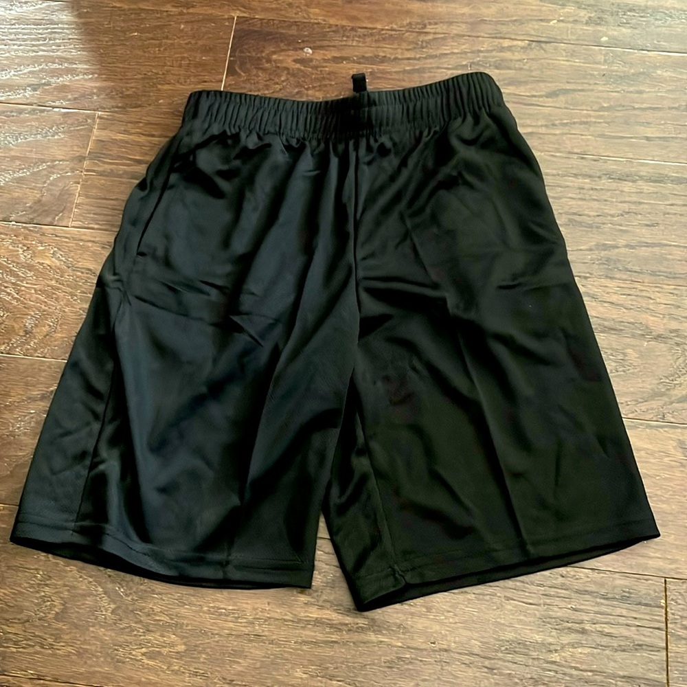 New size 10/12 kids shorts